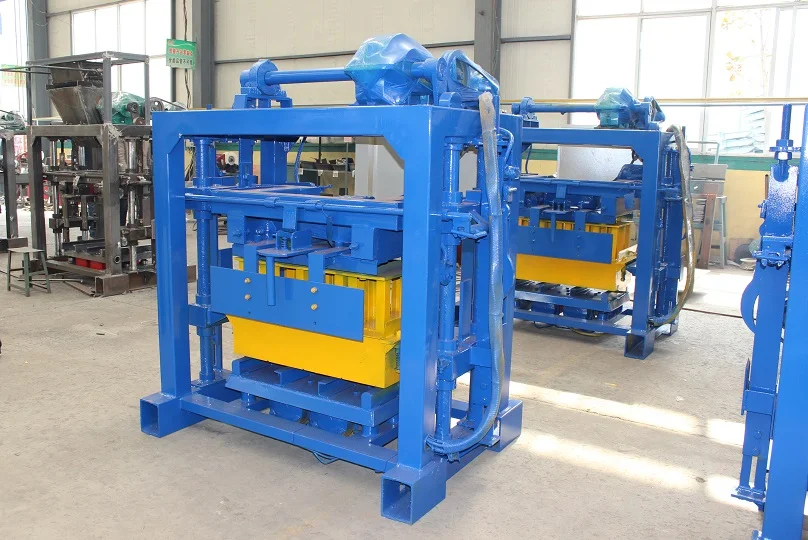 QT4-40 Semi-automatic Concrete Hollow Block Making Machine - Image 2